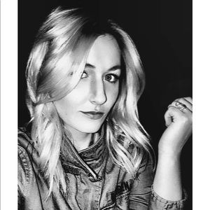 Meet your Posher, Cynthia